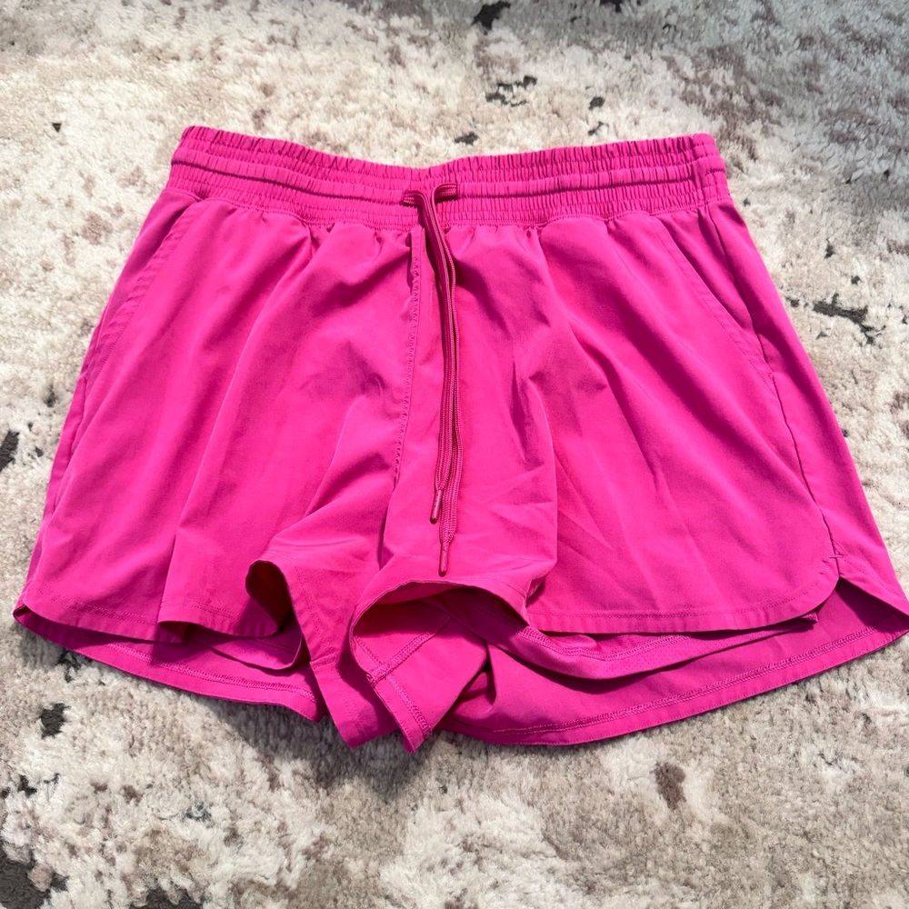 Abercrombie YPB motionTEK high rise lined workout shorts - Pink!